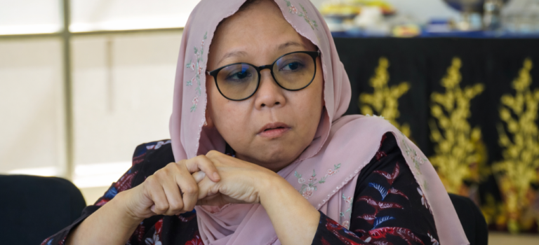 Alissa Wahid Soroti Layanan Jamaah Lansia Alissa Wahid Soroti Layanan Jamaah Lansia