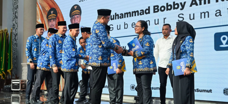 Bobby Lantik 248 Kepsek, Singgung Isu Setoran