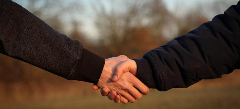 Kekuatan Kolaborasi Antar-Blogger untuk Memperluas Jangkauan