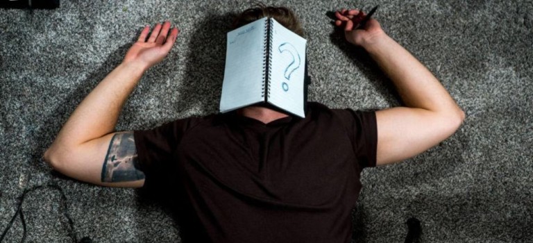 Cara Menemukan Ide Cemerlang Saat Mengalami Writer’s Block Cara Menemukan Ide Cemerlang Saat Mengalami Writer's Block