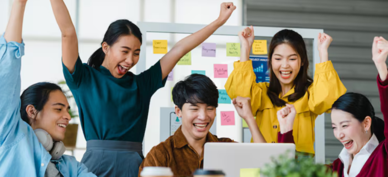 Tips Menjaga Hubungan Baik dengan Rekan Kerja Tips Menjaga Hubungan Baik dengan Rekan Kerja