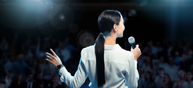 Trik Nyaman Berbicara Depan Umum Tanpa Gugup