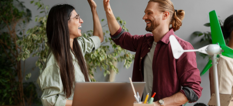 Menjaga Hubungan Baik dengan Rekan Kerja Baru