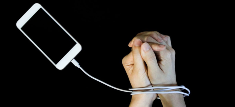 Strategi Ampuh Kurangi Kecanduan Main Media Sosial