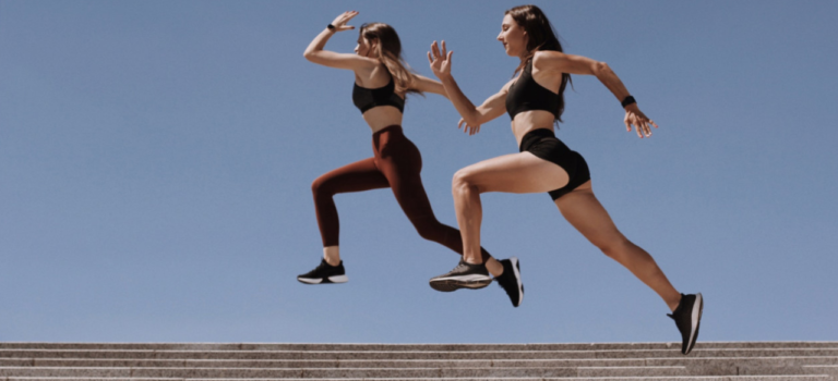 Strategi Memilih Sepatu Olahraga Sesuai Bentuk Kaki