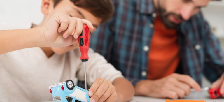 Tips Mendidik Anak Agar Tumbuh Lebih Mandiri